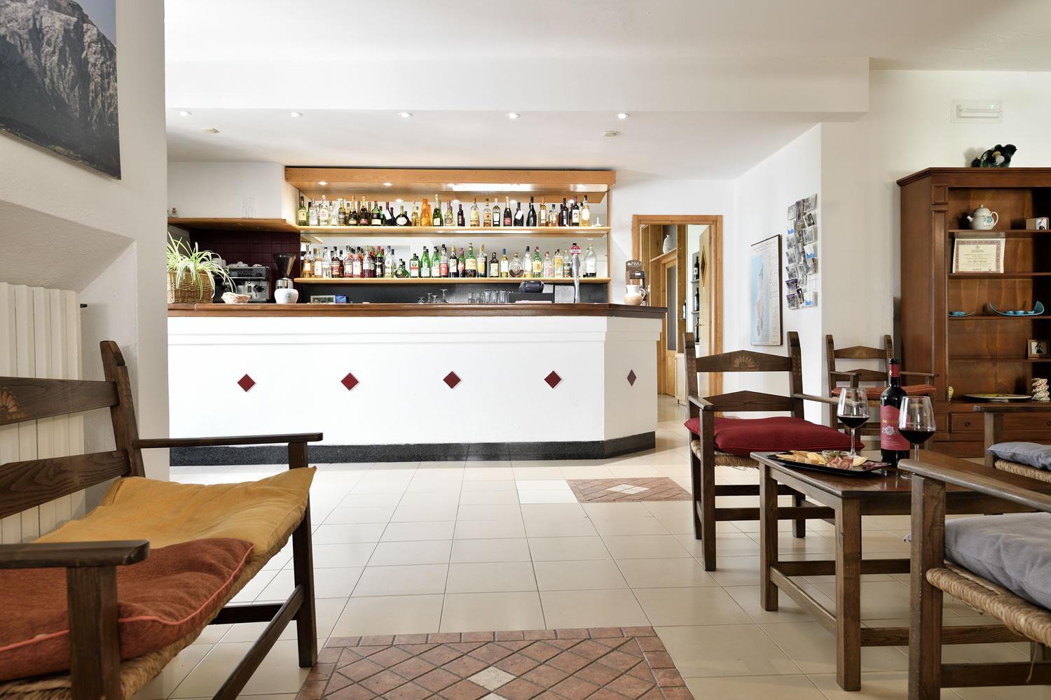 S'Enis Monte Maccione Hotel Олиена Екстериор снимка