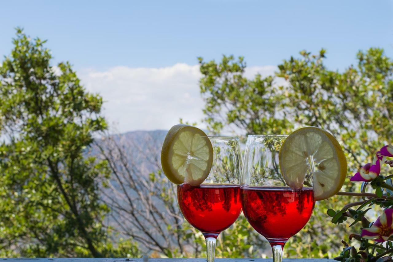 S'Enis Monte Maccione Hotel Олиена Екстериор снимка