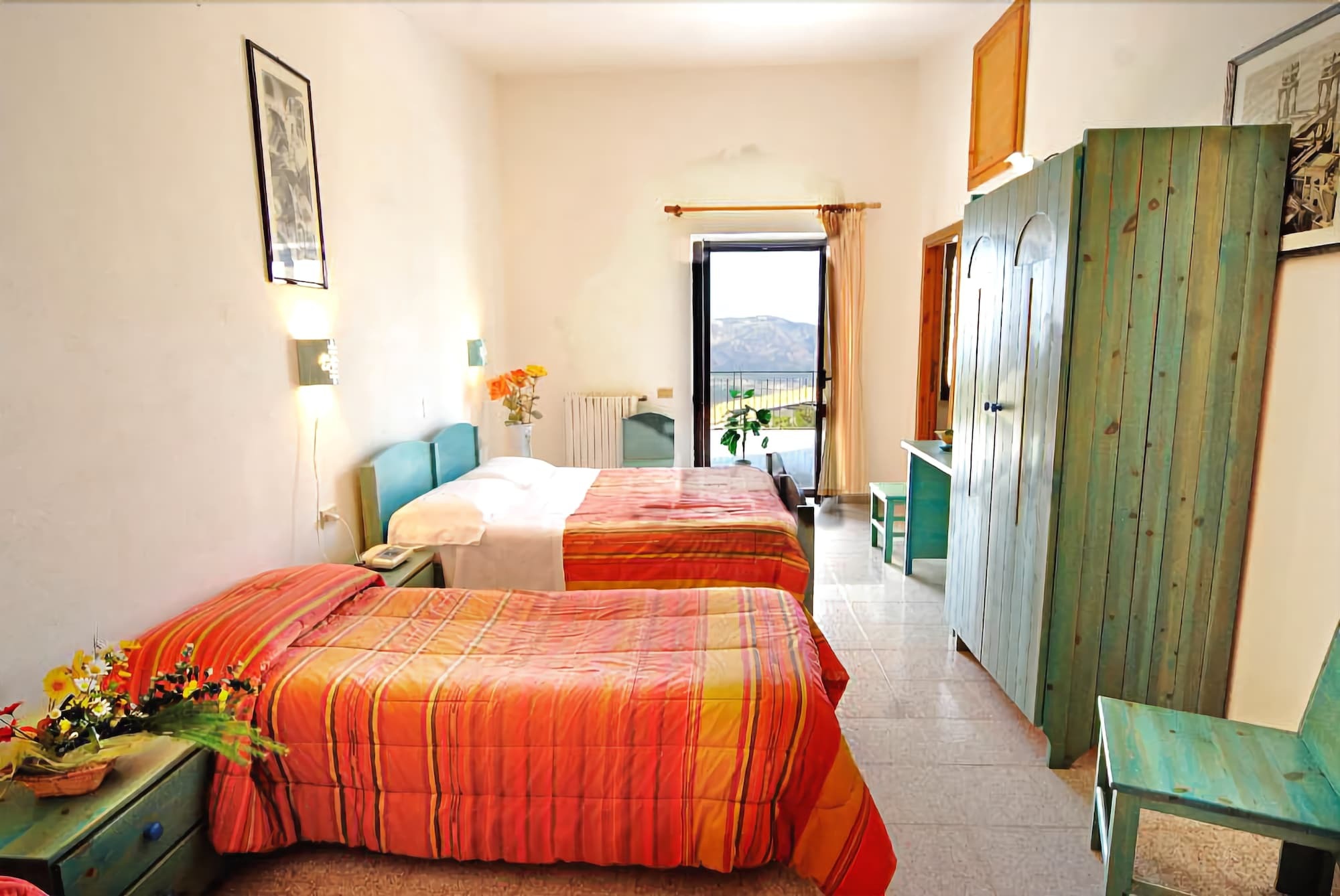 S'Enis Monte Maccione Hotel Олиена Екстериор снимка